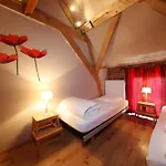 Des Pres - L'ecurie & Le Fournil Holiday home