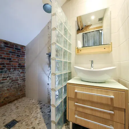 Des Prés - L'écurie&le Fournil